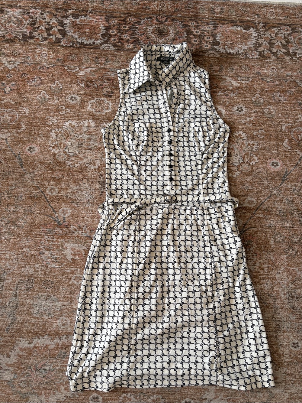 Sleeveless Printed Shirt Dress in Cream and Black